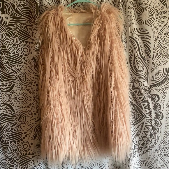 Fur Vest - Picture 5 of 5